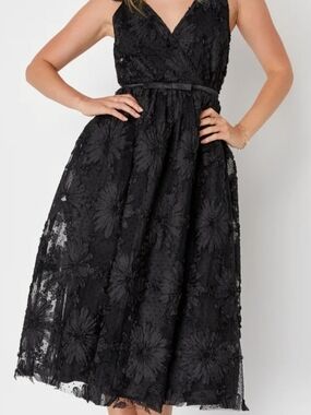 Lulus Definition of Drama Black 3D Floral Applique Tie-Strap Midi Dress NWT M